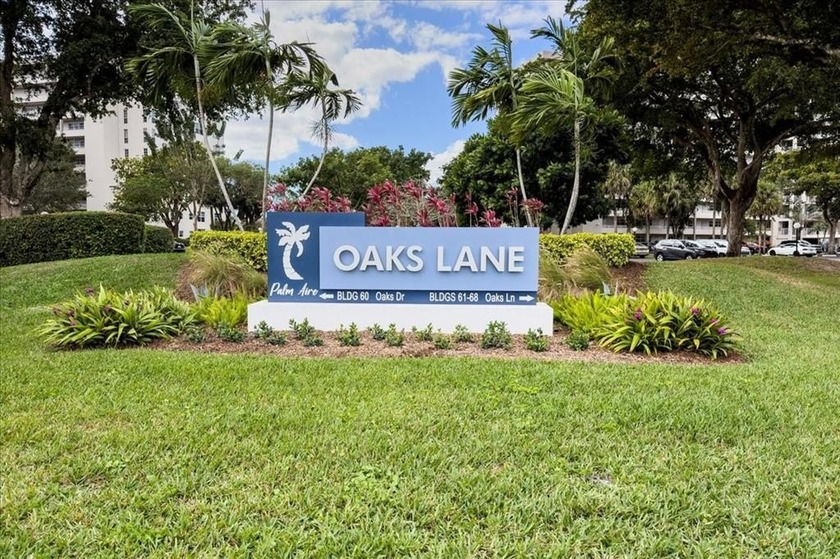 Turnkey Palm Aire condo w/ beautiful golf course views - Beach Condo for sale in Pompano Beach, Florida on Beachhouse.com