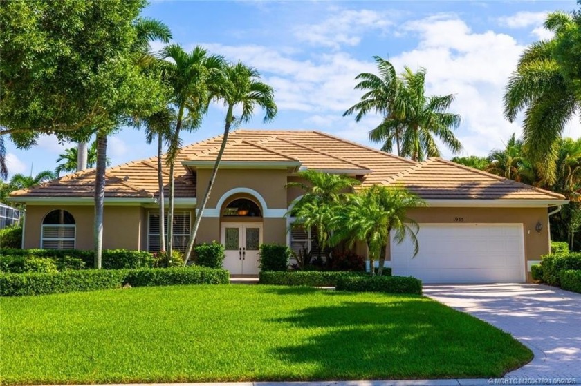 Completely Renovated with a Golf Course view. Discover - Beach Home for sale in Palm City, Florida on Beachhouse.com