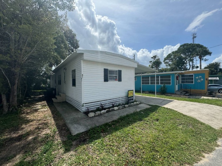 Brand new HVAC (2024), Brand new water heater (2024), Metal roof - Beach Home for sale in Ormond Beach, Florida on Beachhouse.com