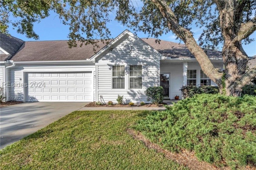 This attached home in Sun City Hilton Head is an ideal home for - Beach Home for sale in Bluffton, South Carolina on Beachhouse.com