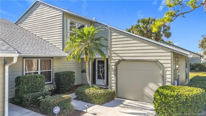 Beautiful open floor plan lakefront 3 bed/3 bath townhouse, just - Beach Townhome/Townhouse for sale in Jensen Beach, Florida on Beachhouse.com