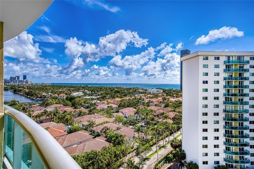 Amazing opportunity in Sunny Isles Beach to own a 2 bedroom for - Beach Condo for sale in Sunny Isles Beach, Florida on Beachhouse.com