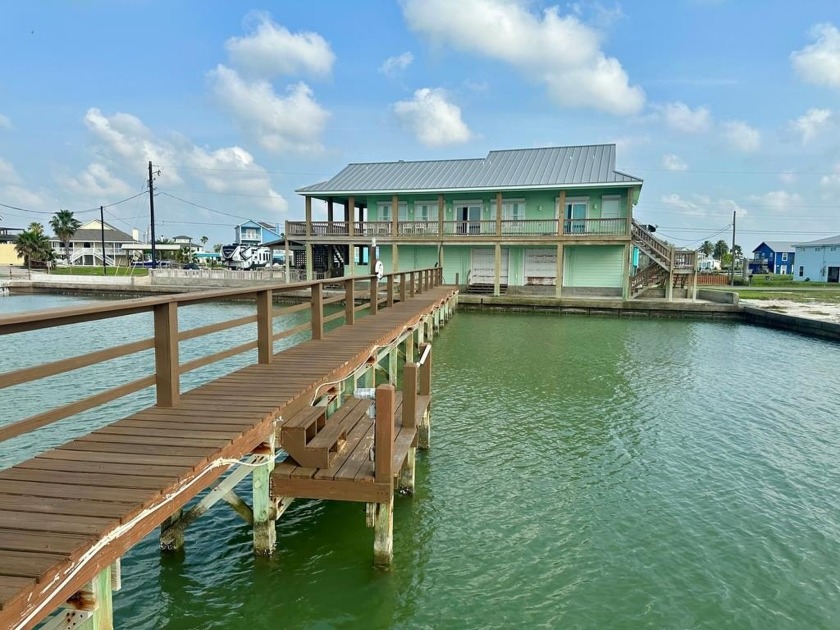 Welcome to your slice of Rockport paradise! Nestled in the - Beach Home for sale in Rockport, Texas on Beachhouse.com
