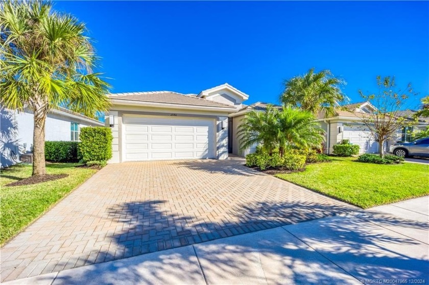 Lakefront Living awaits at 12180 SW Jasper Lake Way in Valencia - Beach Home for sale in Port Saint Lucie, Florida on Beachhouse.com