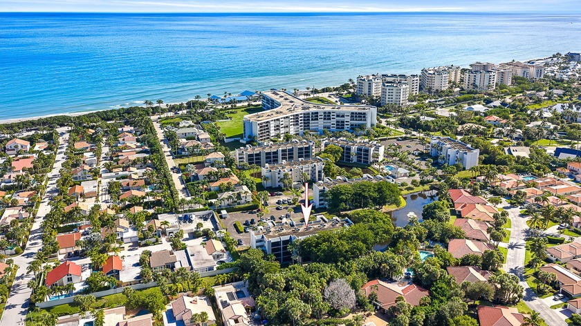 Perfect beach bungalow with serene views--your slice of paradise - Beach Condo for sale in Jupiter, Florida on Beachhouse.com