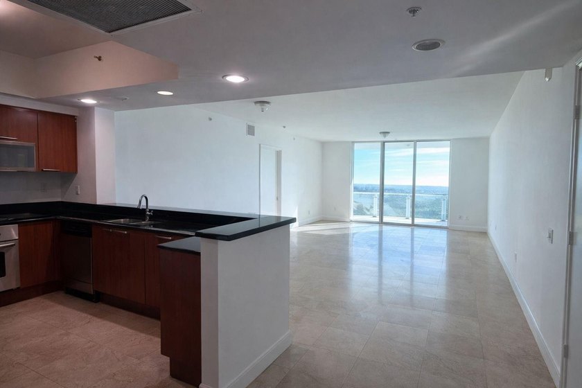 Gorgeous Apartment with amazing ocean view!!! LARGE OPEN BALCONY - Beach Condo for sale in North Miami, Florida on Beachhouse.com