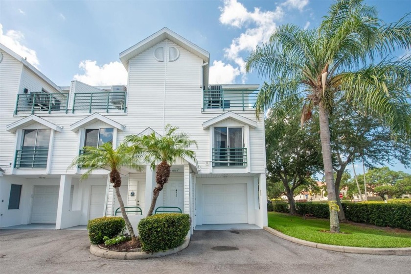 NO FLOODING DURING THE HURRICANE SEASON. GREAT LOCATION - CLOSE - Beach Townhome/Townhouse for sale in Clearwater, Florida on Beachhouse.com