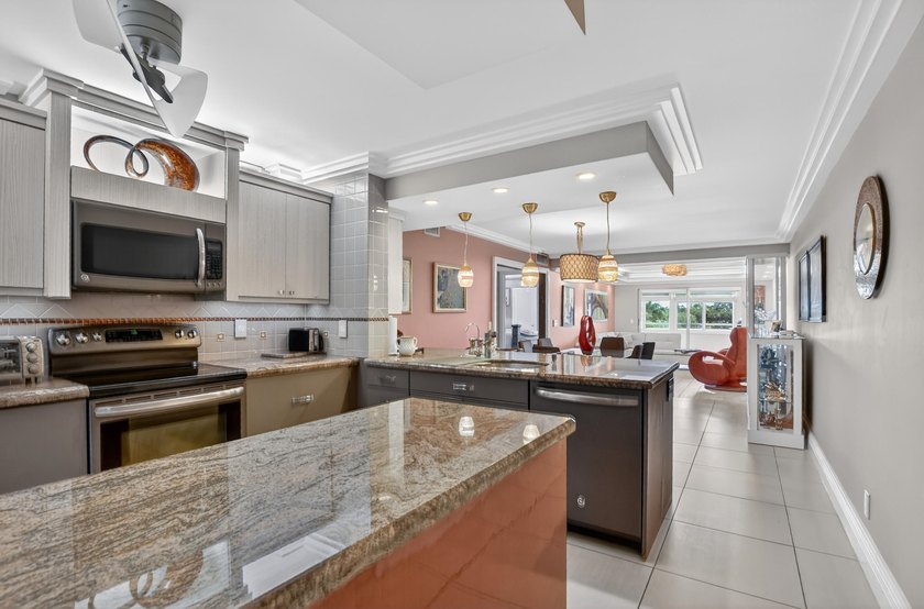 TOTALLY GUT RENOVATED! CORNER UNIT! YARMOUTH! FULLY FURNISHED - Beach Condo for sale in Boca Raton, Florida on Beachhouse.com