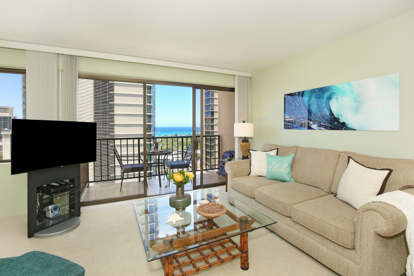 Partial Ocean View! Toto Washlet, FREE Parking, WasherDryer - Beach Vacation Rentals in Honolulu, Hawaii on Beachhouse.com