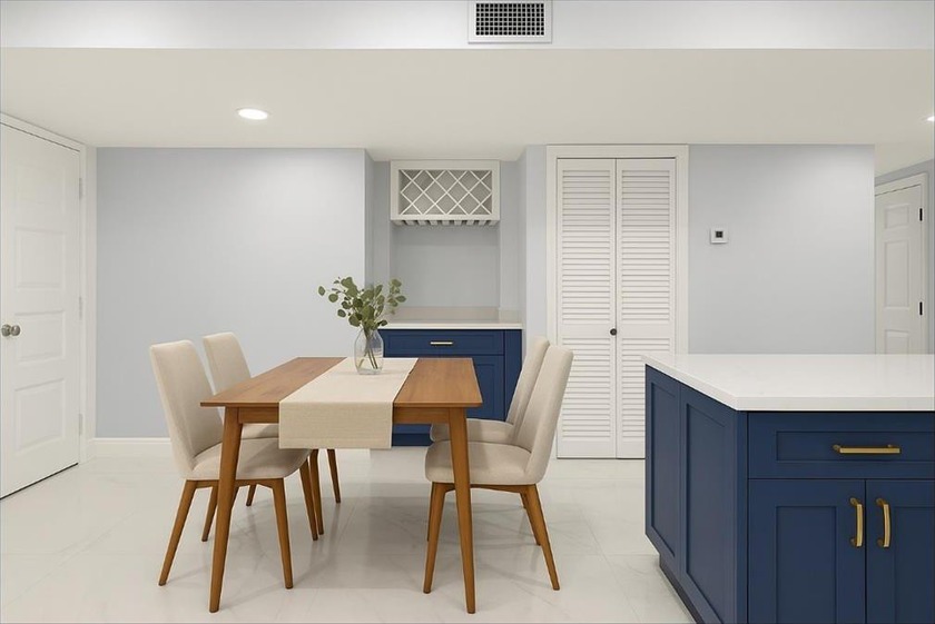 Completely turnkey! This home needs nothing--just a new owner to - Beach Condo for sale in Pompano Beach, Florida on Beachhouse.com