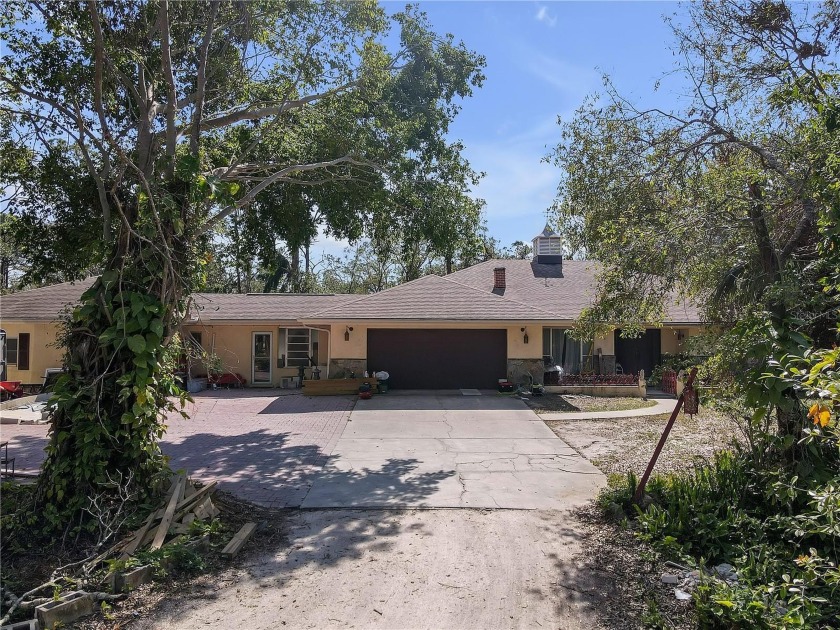 Expansive 2.7-Acre Property with Enclosed Pool - Bring Your - Beach Home for sale in Sarasota, Florida on Beachhouse.com