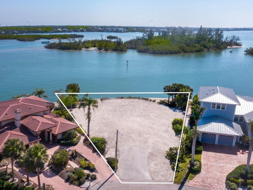 Fronting Roberts Bay, This rare jewel is all about the view and - Beach Home for sale in Sarasota, Florida on Beachhouse.com