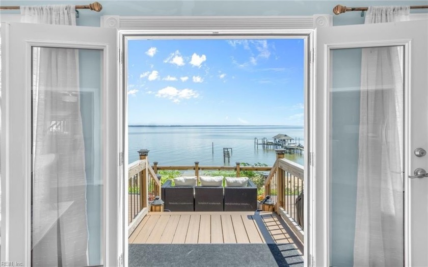 Welcome to your one-of-a-kind home along the James River, where - Beach Home for sale in Smithfield, Virginia on Beachhouse.com