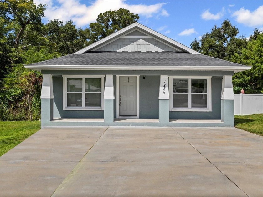 Welcome to your new Florida home perfect for a family, vacation - Beach Home for sale in Clearwater, Florida on Beachhouse.com