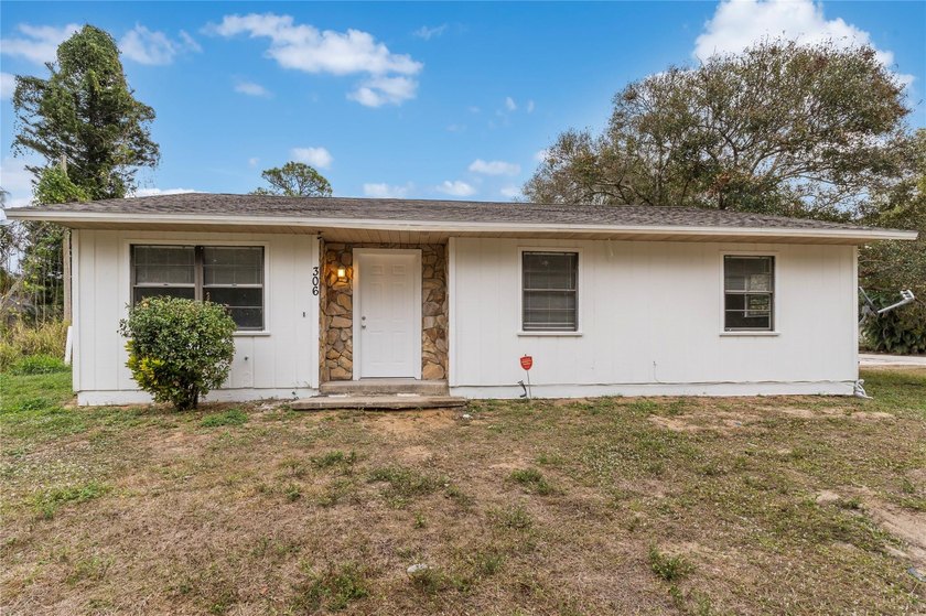 Charming 3-bedroom, 2-bath home offering the freedom of NO HOA! - Beach Home for sale in Vero Beach, Florida on Beachhouse.com