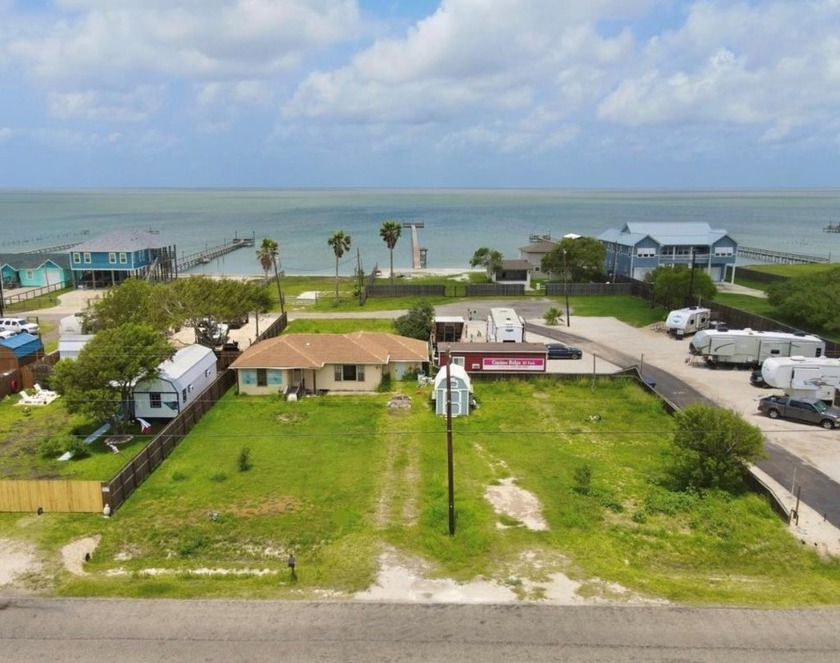Coastal Fixer-Upper with Bay Views.  2 Bed + Bonus Room on 0.38 - Beach Home for sale in Rockport, Texas on Beachhouse.com