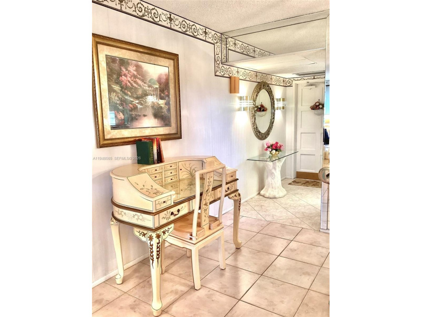 Wonderful and bright, 2 Bed/2 Bath condo located in the highly - Beach Condo for sale in Pompano Beach, Florida on Beachhouse.com