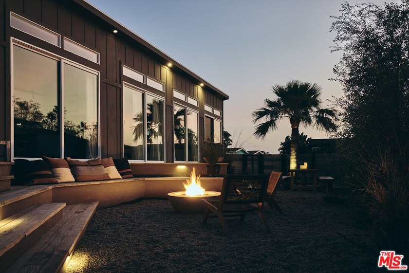 No. 71 is a thoughtfully designed, modern interpretation of - Beach Home for sale in Malibu, California on Beachhouse.com