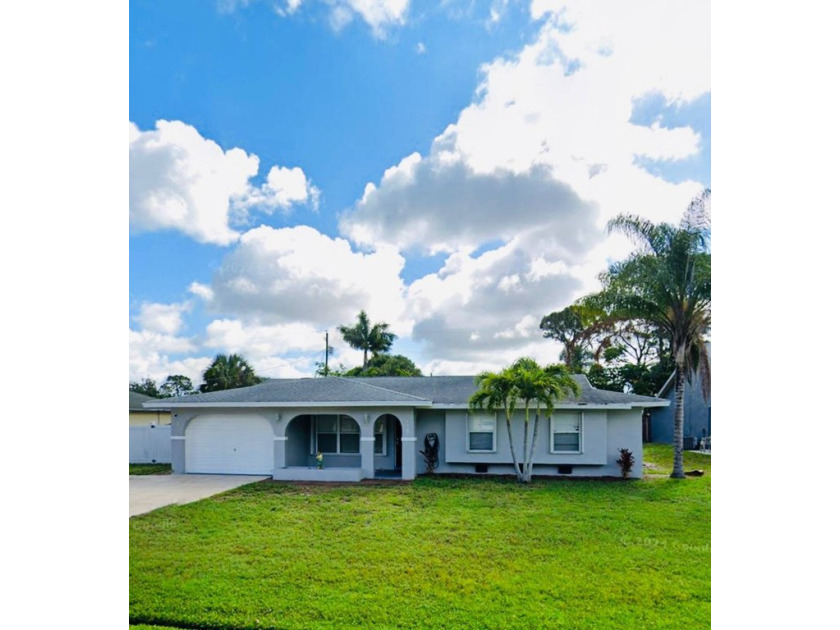 Charming CBS, Well-Maintained Spacious 3 Bedrooms, 2 Bathrooms - Beach Home for sale in Port Saint Lucie, Florida on Beachhouse.com