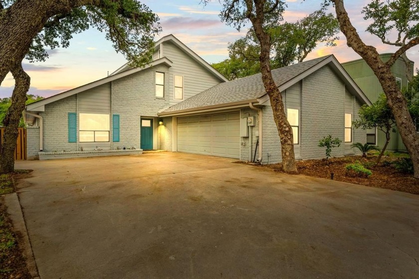 Waterfront Living in Prestigious Harbor Oaks! Welcome to this - Beach Home for sale in Rockport, Texas on Beachhouse.com