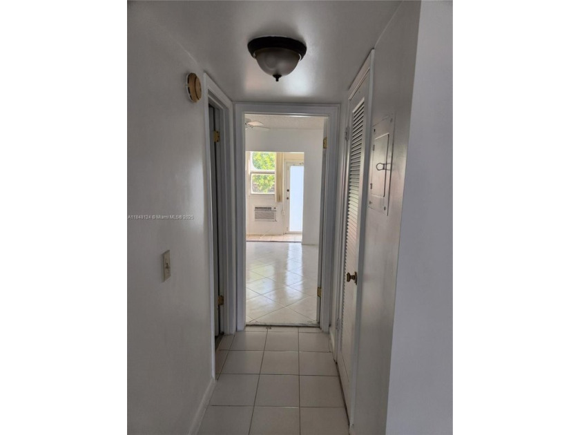 Enjoy the tranquility of this charming Durham M condo, steps - Beach Condo for sale in Deerfield Beach, Florida on Beachhouse.com
