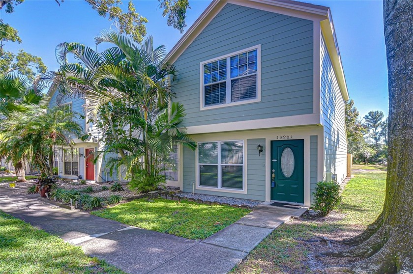 Under contract-accepting backup offers. Welcome HOME to your End - Beach Townhome/Townhouse for sale in Tampa, Florida on Beachhouse.com