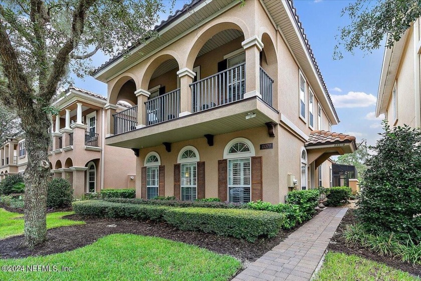LOVELY LOCK AND GO HOME!  This home is perfect as a primary - Beach Home for sale in Jacksonville, Florida on Beachhouse.com
