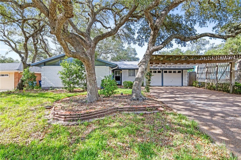 Step into this updated 3 bedroom 2 bath fully furnished gem in - Beach Home for sale in Rockport, Texas on Beachhouse.com