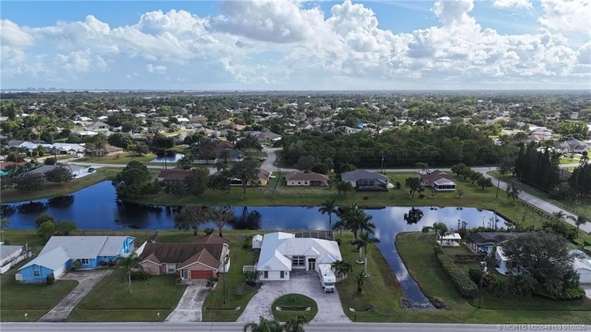 Come to this OASIS!  SPLASH into the salt water solar heated - Beach Home for sale in Port Saint Lucie, Florida on Beachhouse.com