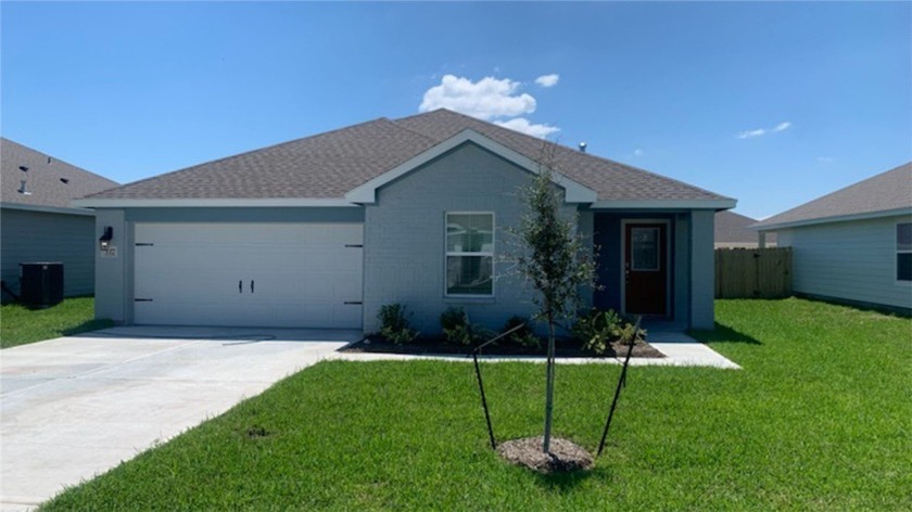 The Camden plan is a single-story, 3-bedroom, 2-bathroom home - Beach Home for sale in Rockport, Texas on Beachhouse.com