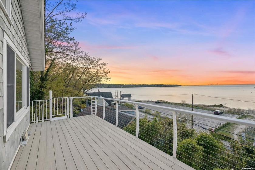 Don't miss this opportunity to own a truly extraordinary - Beach Home for sale in Sea Cliff, New York on Beachhouse.com