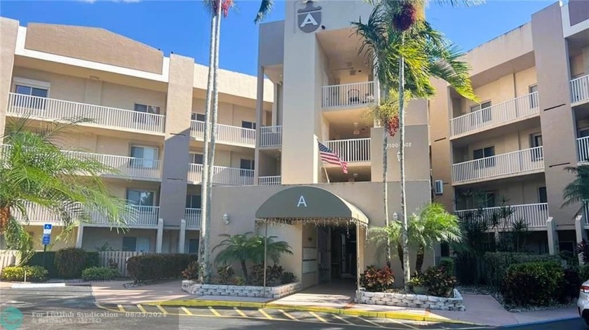 Rarely come up  this 1,450 sq. ft. of living space in a - Beach Condo for sale in Fort Lauderdale, Florida on Beachhouse.com