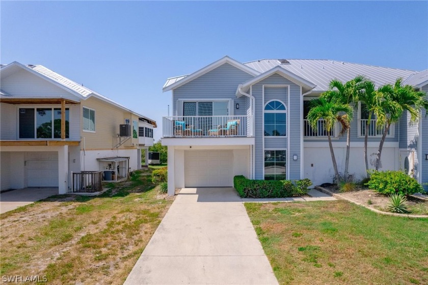 CALLING ALL BOATERS!!!!!  2 boat slips with electric and water! - Beach Townhome/Townhouse for sale in Fort Myers Beach, Florida on Beachhouse.com