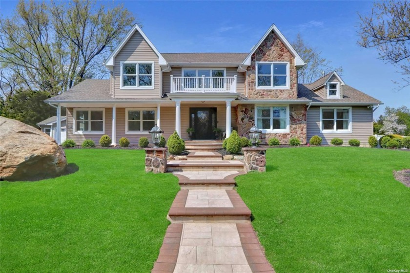 Introducing a meticulously crafted haven nestled in the most - Beach Home for sale in Setauket, New York on Beachhouse.com