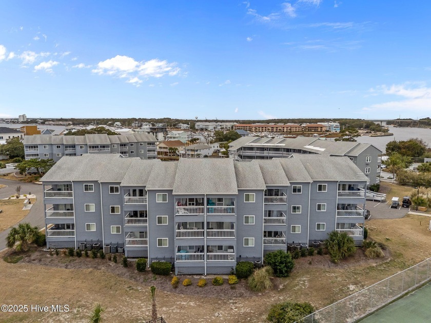 This updated 2-bedroom, 2-bath condo offers an easy coastal - Beach Condo for sale in Carolina Beach, North Carolina on Beachhouse.com