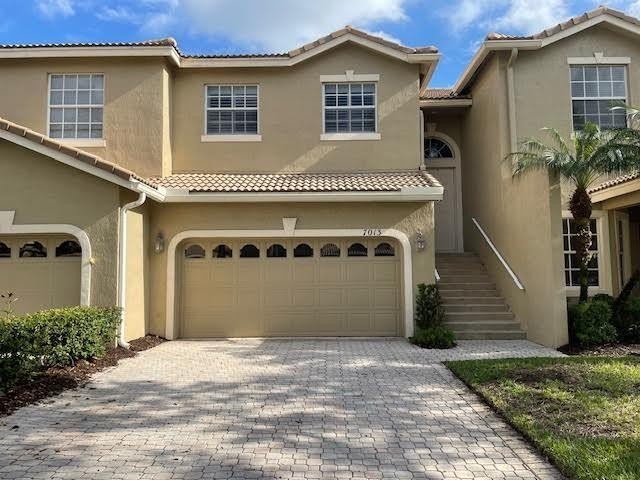 Check out this 3BR, 2.5 bath, townhome, 2 car garage, located in - Beach Townhome/Townhouse for sale in Port Saint Lucie, Florida on Beachhouse.com