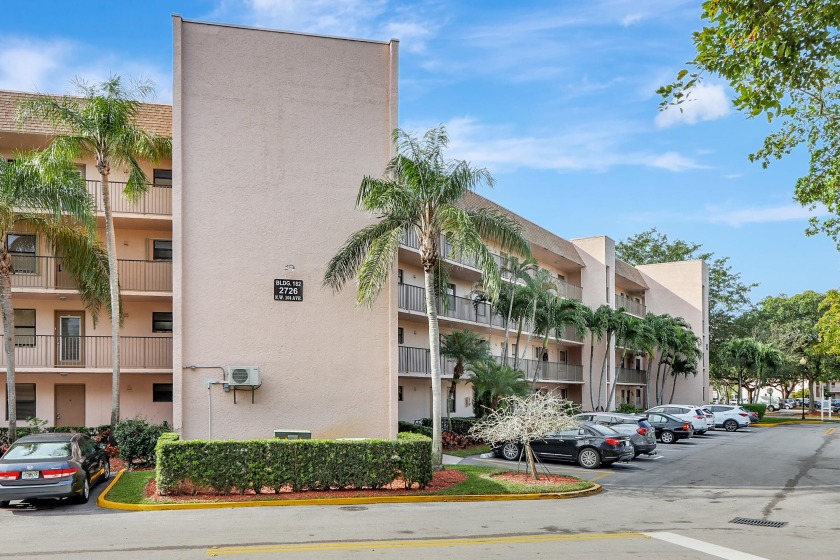 2ND FLOOR CORNER UNIT WITH LAKE VIEW IN SERENE 55+GOLF COMMUNITY - Beach Condo for sale in Sunrise, Florida on Beachhouse.com