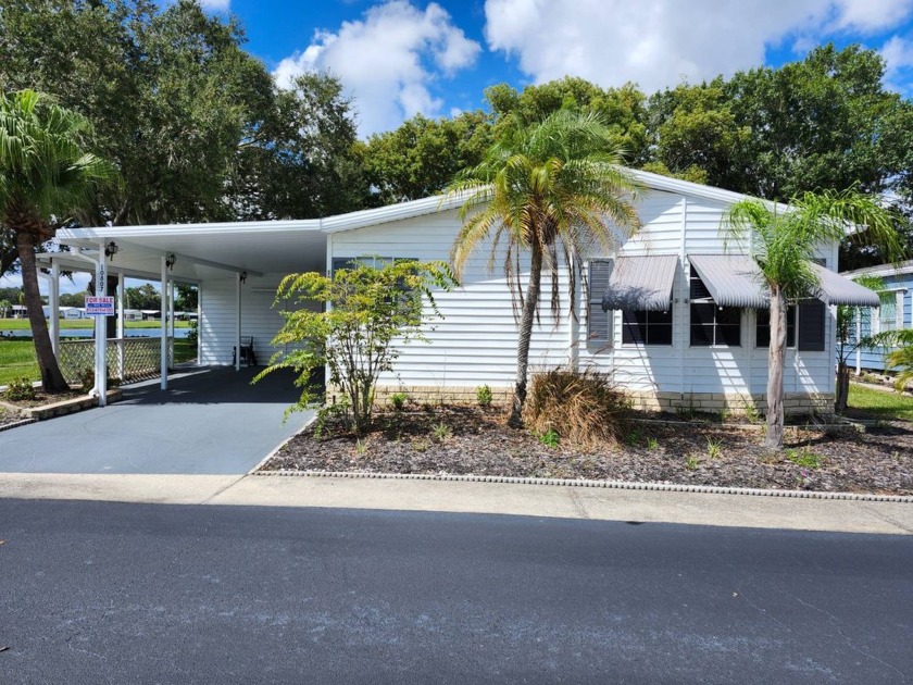 55+/WATERFRONT/88/2BD2BA/1,344SQ/NEW ROOF/COMPLETE REMODEL/TWO - Beach Home for sale in Riverview, Florida on Beachhouse.com