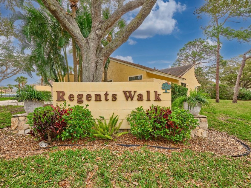 Experience the charm of mature live oak trees, classic terra - Beach Home for sale in Melbourne, Florida on Beachhouse.com