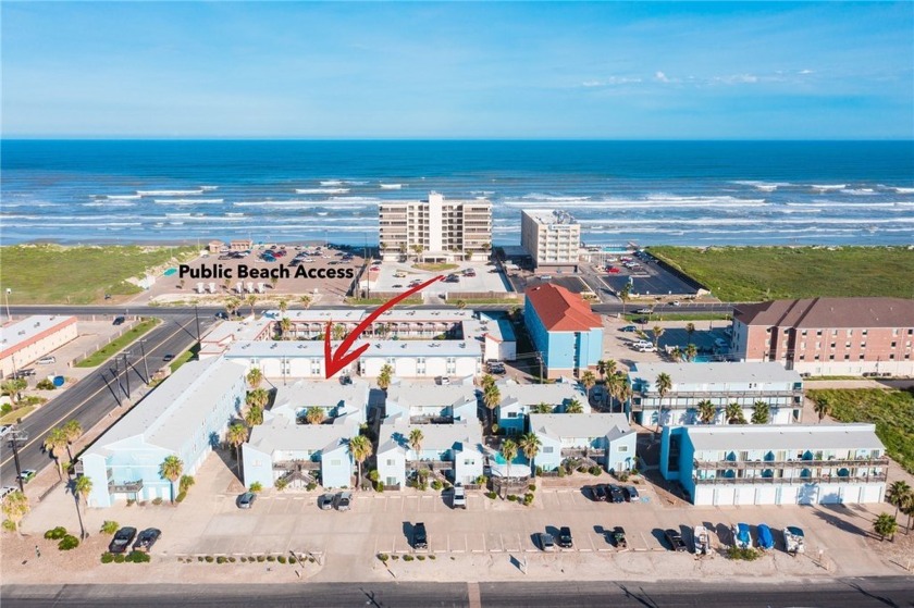 Here's your chance to own a great condo right across from the - Beach Condo for sale in Corpus Christi, Texas on Beachhouse.com