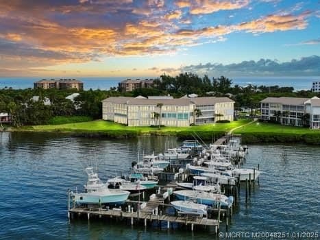 RIVERFRONT CONDO WITH OCEAN BEACH ACCESS!   DEEDED DOCK #13 - Beach Condo for sale in Stuart, Florida on Beachhouse.com