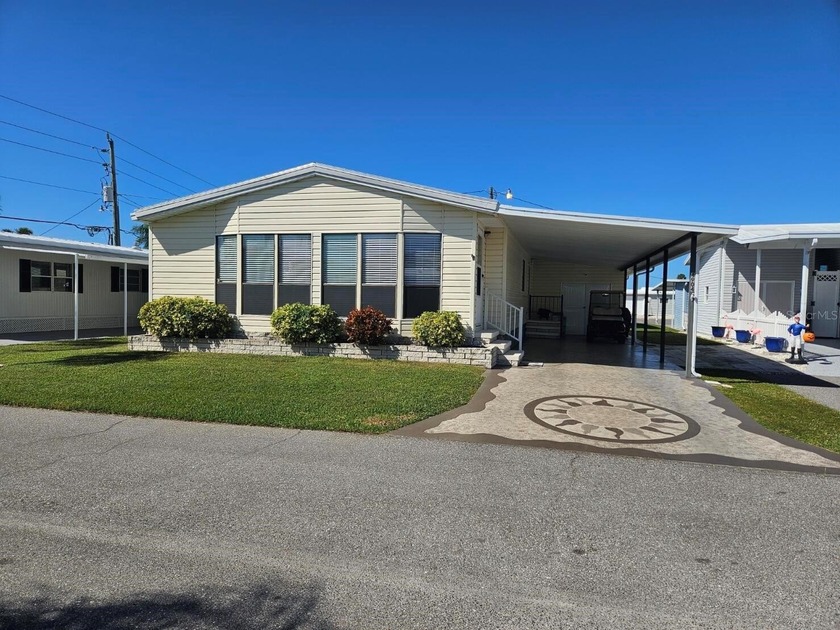 SEEING IS BELIEVING -- LOOK NO FURTHER!!  Enjoy Winter in Sunny - Beach Home for sale in Bradenton, Florida on Beachhouse.com