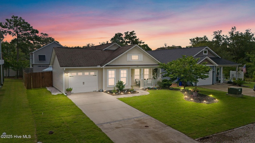 Welcome to your dream beach getaway! This beautifully maintained - Beach Home for sale in Oak Island, North Carolina on Beachhouse.com