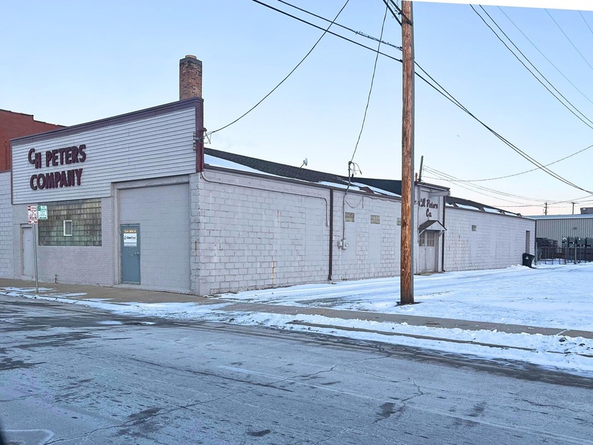 Retirement has brought this property to market. Single story - Beach Commercial for sale in Racine, Wisconsin on Beachhouse.com