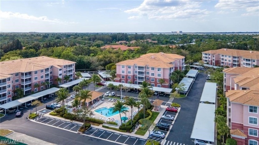 Catch the wave and surf into your new condominium! Just minutes - Beach Condo for sale in Fort Myers, Florida on Beachhouse.com