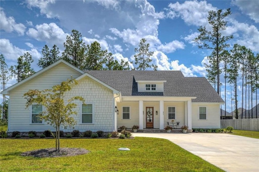 Located in desirable Carriage Gate Community. This beautiful 4 - Beach Home for sale in Brunswick, Georgia on Beachhouse.com