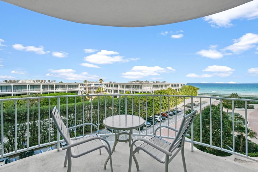 Fabulous Opportunity!Enjoy stunning ocean views from every room - Beach Condo for sale in Palm Beach, Florida on Beachhouse.com