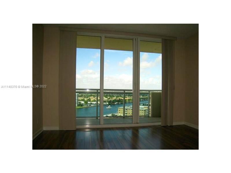 Fantastic building extensively renovated, 40 year certificate - Beach Condo for sale in Hollywood, Florida on Beachhouse.com