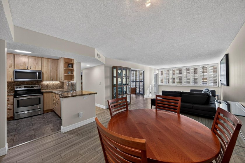 Waterfront Condo on Middle River! Discover sophisticated urban - Beach Condo for sale in Fort Lauderdale, Florida on Beachhouse.com