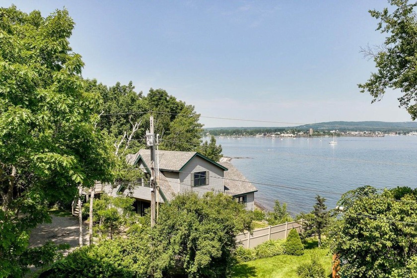 Stunning Oceanfront Property : Your Coastal Paradise Awaits! - Beach Home for sale in Owls Head, Maine on Beachhouse.com